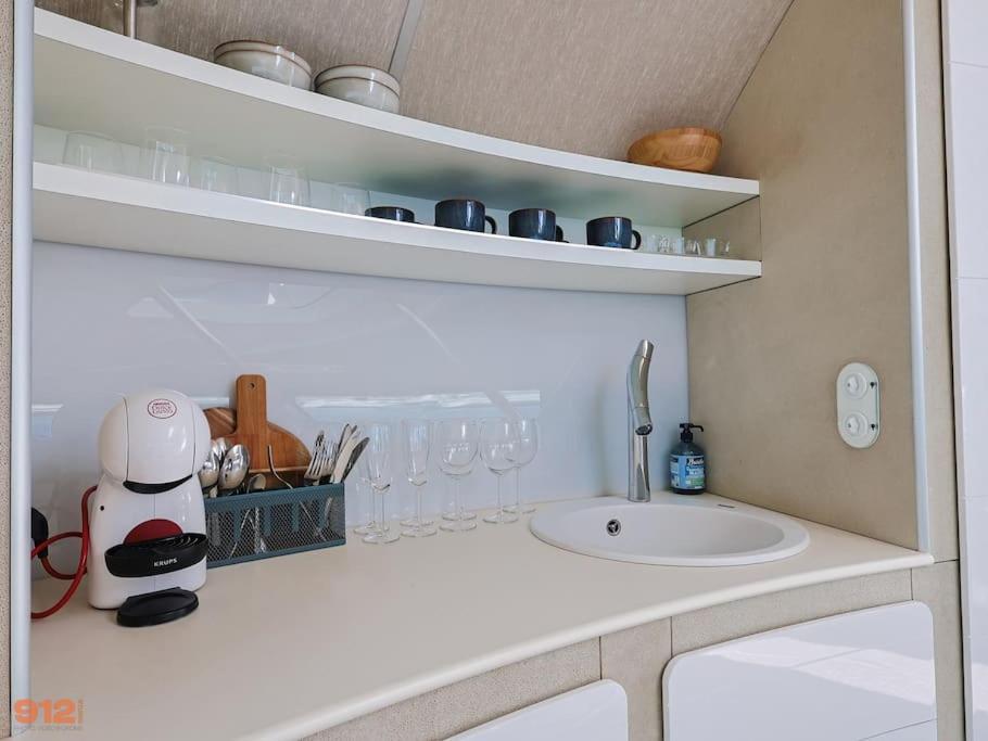 Anthenea Hoteliere Flottante *