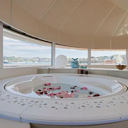 Anthenea Suite Hoteliere Flottante Perros-Guirec Exterior photo